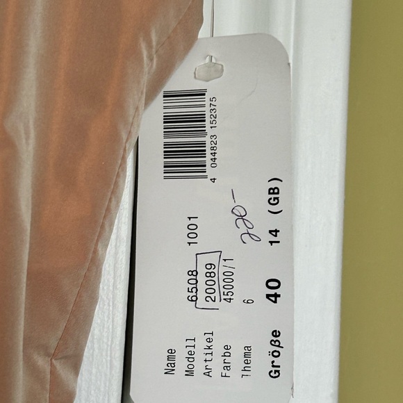 Beautiful 2 pieces Marc Aurel, size 10 New Condition - Picture 4 of 6